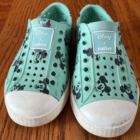 Mickey Mouse Native Shoes - Picture 2 of 6